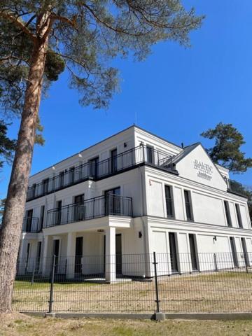Green Apartment Baltic Residence Поберово Экстерьер фото